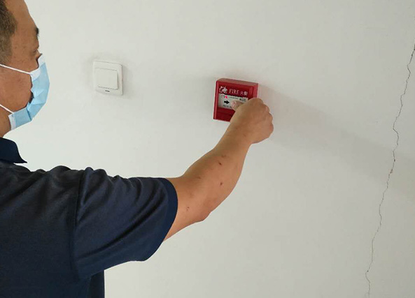 手動報警按鈕的安裝 手動報警按鈕的安裝